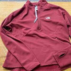 The North Dace fleece 1/4 zip